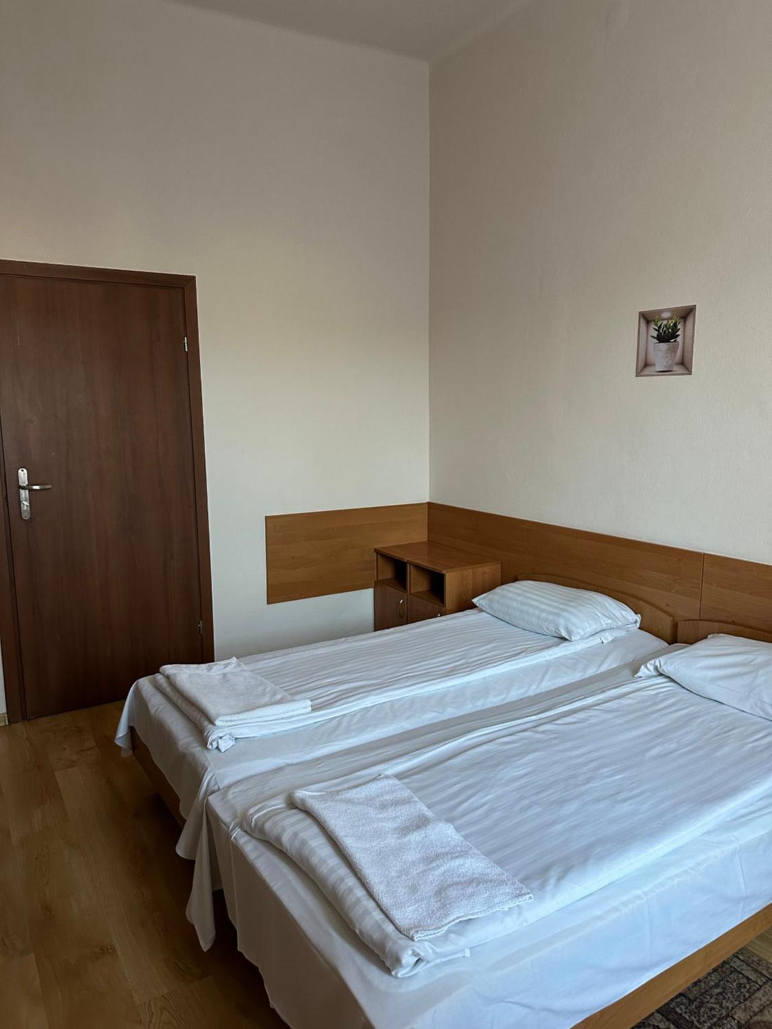 Hotel Haga Czestochowa Exterior photo