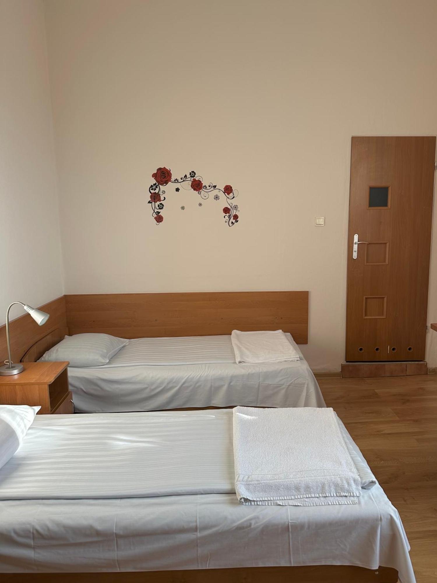 Hotel Haga Czestochowa Exterior photo